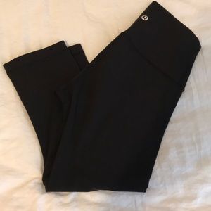 High-waisted Lululemon Wunder Unders size 2